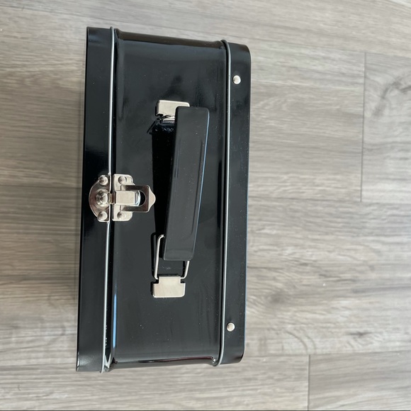 DIESEL BRAND Lunch Box AND MUG - Picture 5 of 10